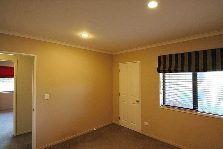 Photo of property in 33 Rolleston Drive, Rolleston, 7614