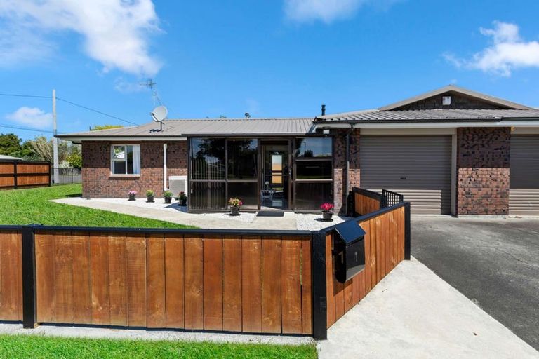 Photo of property in 1-3 Racecourse Road, Awapuni, Palmerston North, 4412