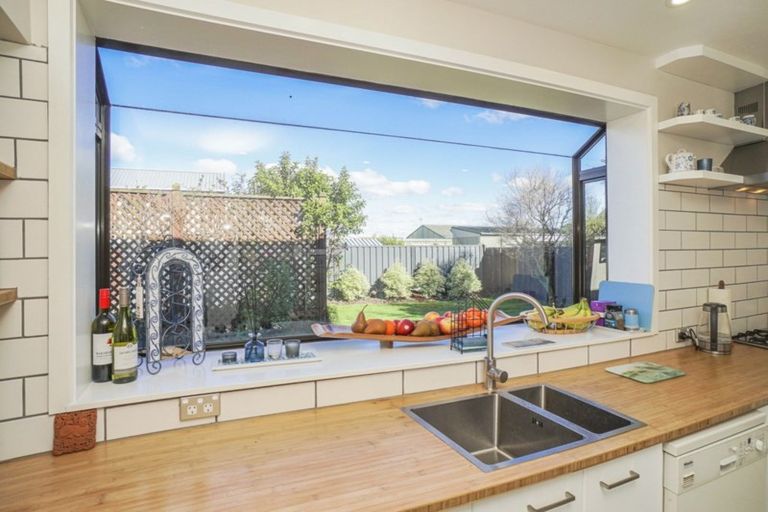 Photo of property in 61 Seddon Street, Rangiora, 7400