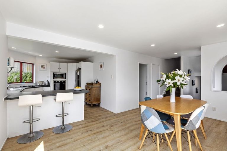 Photo of property in 4/149a Mokoia Road, Birkenhead, Auckland, 0626