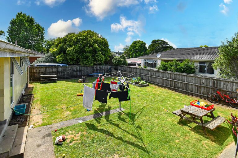 Photo of property in 91 Arimu Road, Papakura, 2110