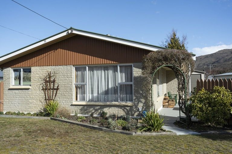 Photo of property in 77 Fache Street, Clyde, 9330