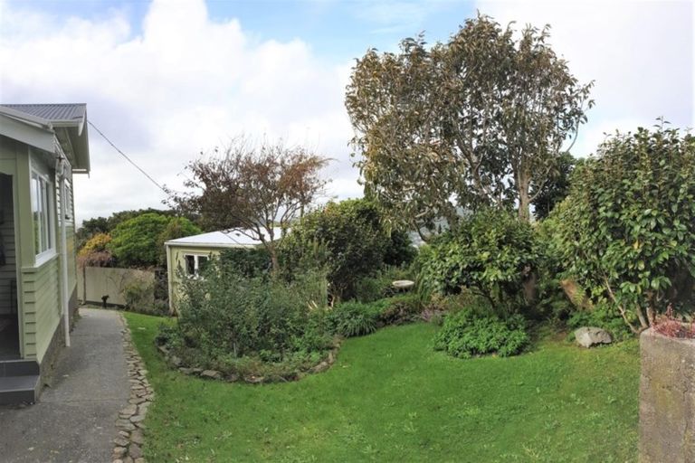 Photo of property in 88 Farnham Street, Mornington, Wellington, 6021