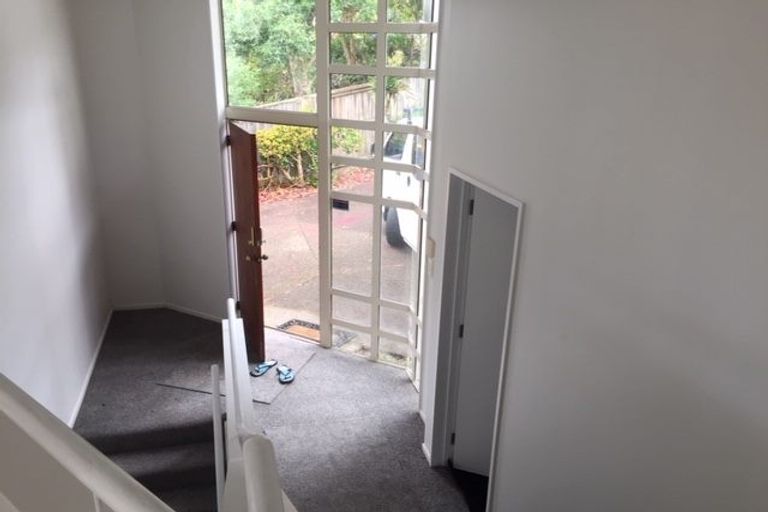 Photo of property in 2/14 Penning Road, Castor Bay, Auckland, 0620