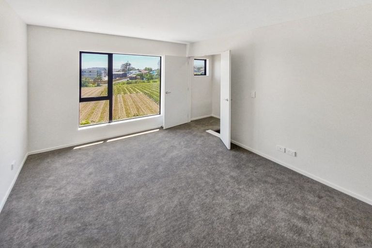 Photo of property in 27 Ara Mara Hua, Henderson, Auckland, 0612