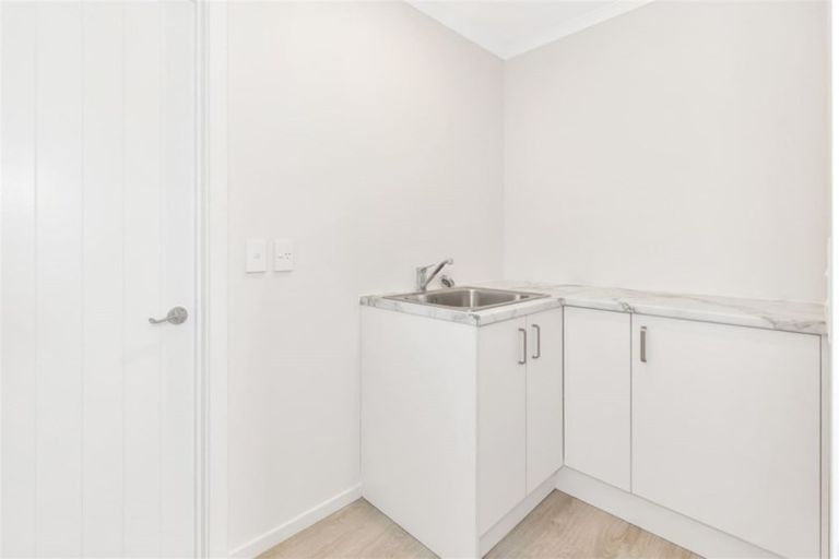 Photo of property in 1b Clifford Place, Amberley, 7410