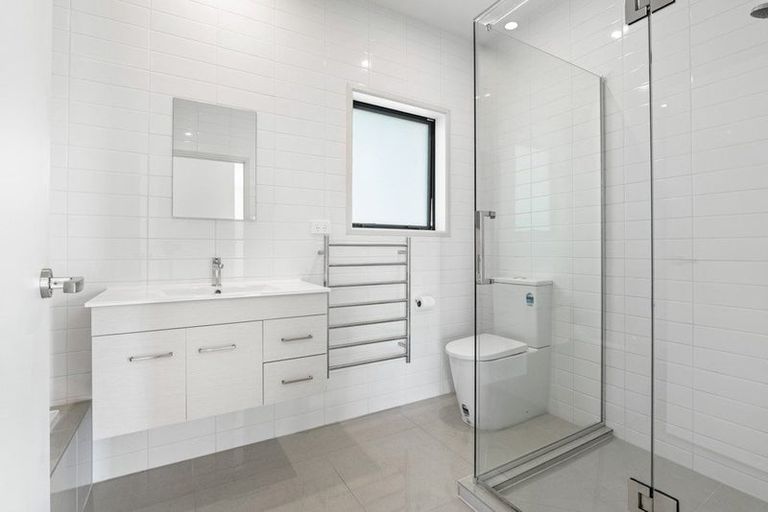 Photo of property in 183 Spur Road, Stillwater, Silverdale, 0993