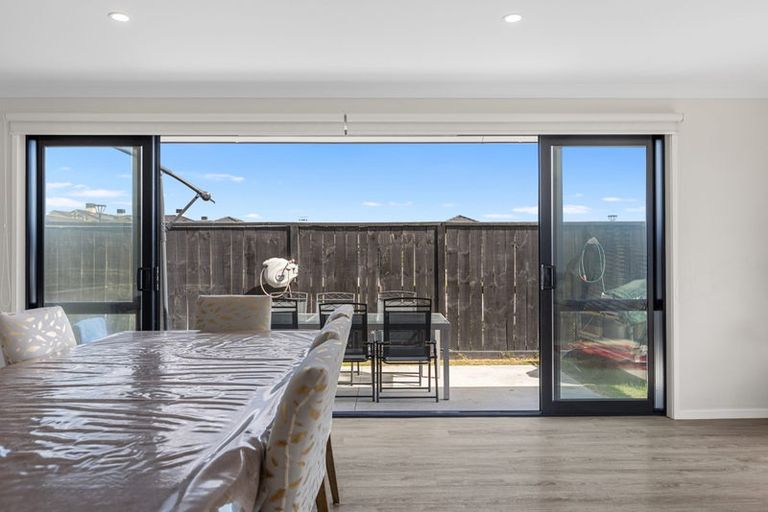 Photo of property in 7 Kuakua Close, Papamoa Beach, Papamoa, 3118