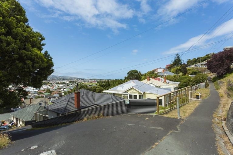 Photo of property in 39 Easther Crescent, Kew, Dunedin, 9012