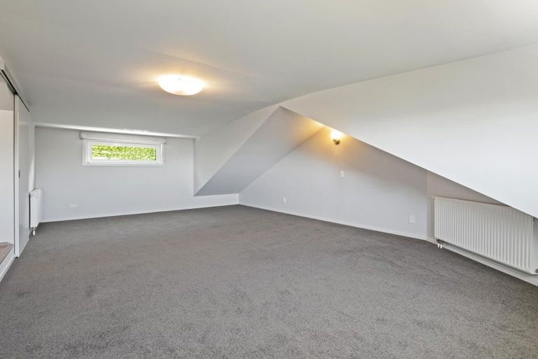 Photo of property in 160 Dyers Pass Road, Cashmere, Christchurch, 8022