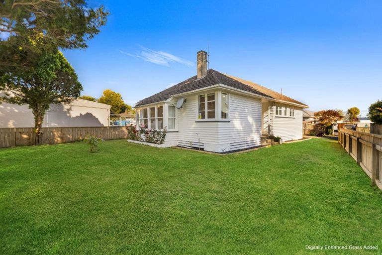 Photo of property in 102 Holland Road, Fairfield, Hamilton, 3214