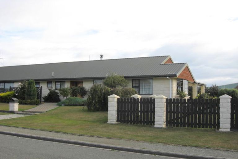 Photo of property in 17 Essex Street, Weston, Oamaru, 9401