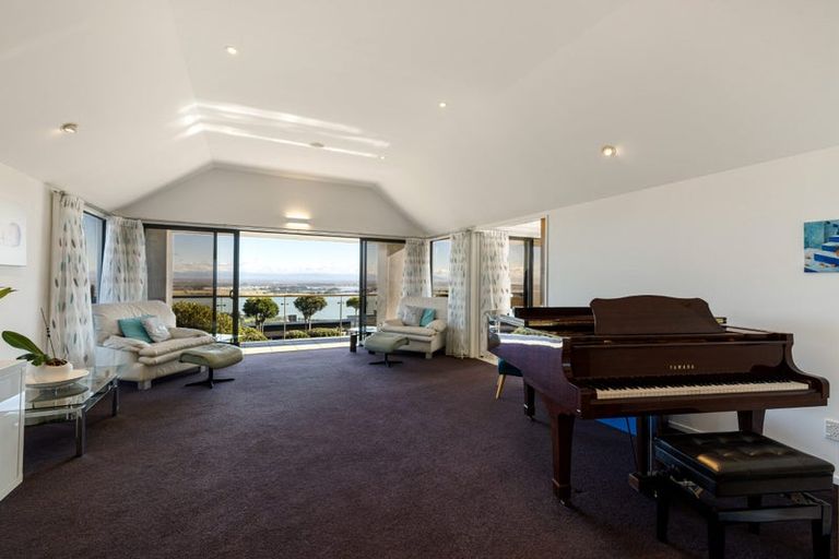 Photo of property in 60 Glenstrae Road, Redcliffs, Christchurch, 8081