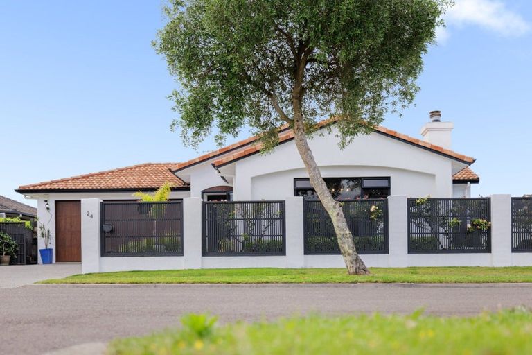 Photo of property in 24 Ohope Place, Papamoa Beach, Papamoa, 3118