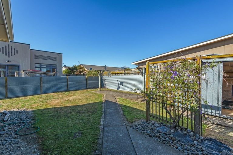 Photo of property in 135 Roberts Line, Kelvin Grove, Palmerston North, 4414