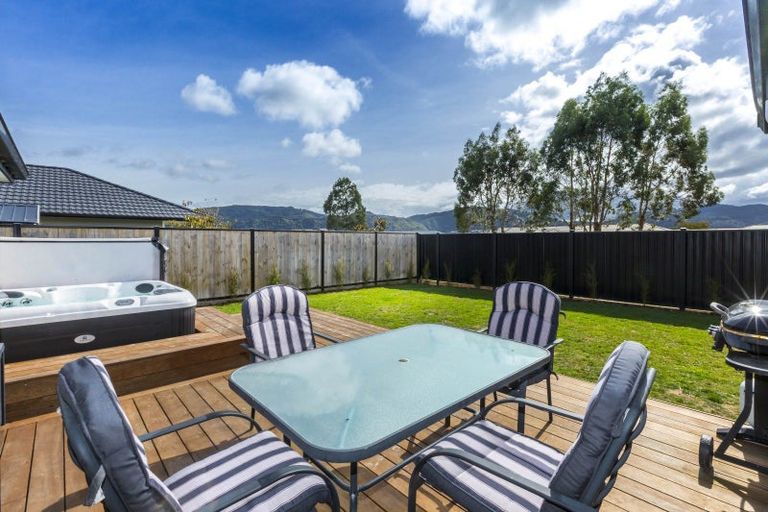 Photo of property in 79 Mawai Hakona Drive, Wallaceville, Upper Hutt, 5018