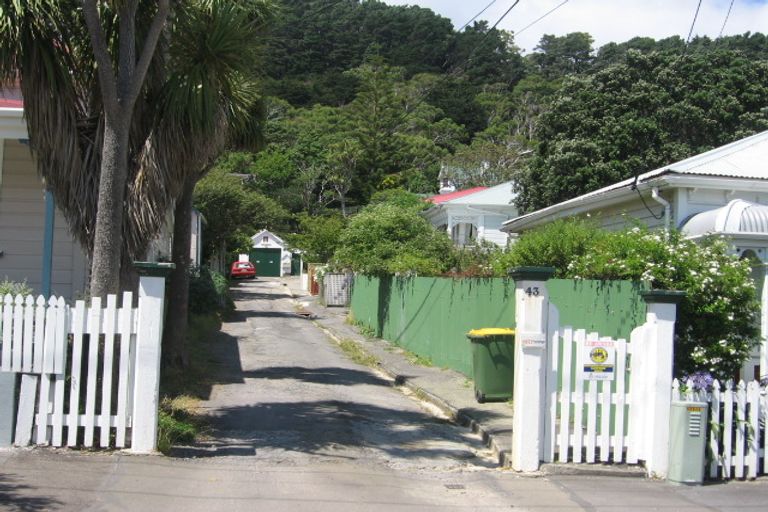 Photo of property in 43 Austin Street, Mount Victoria, Wellington, 6011