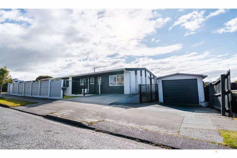 Photo of property in 39 Hopkins Street, Gleniti, Timaru, 7910