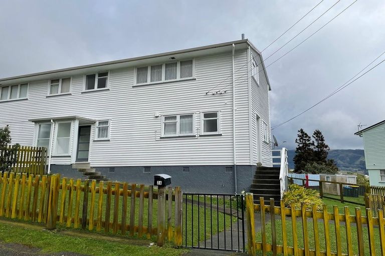 Photo of property in 26-28 Bedford Street, Cannons Creek, Porirua, 5024