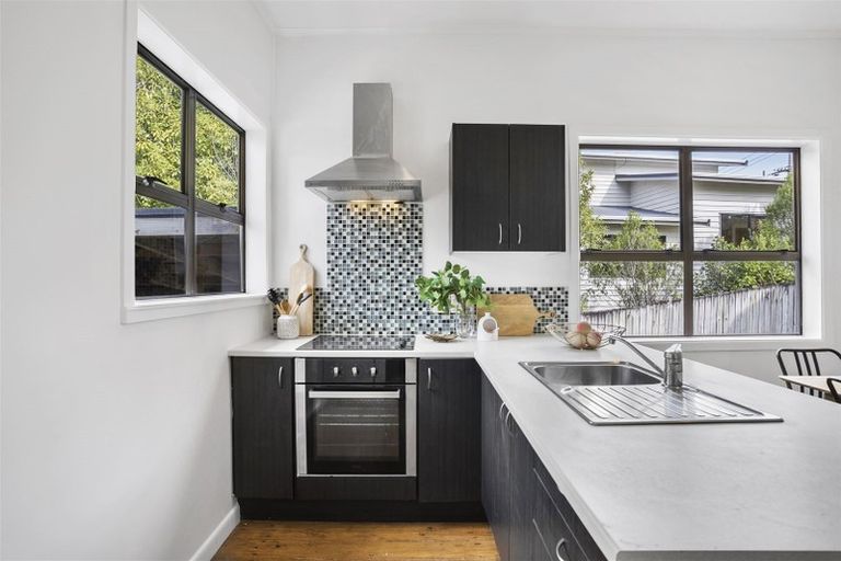 Photo of property in 1/16 Nile Road, Milford, Auckland, 0620