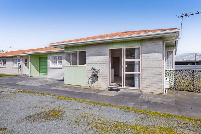 Photo of property in 6a Dives Avenue, Hawera, 4610