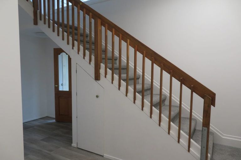 Photo of property in 4171a Great North Road, Glen Eden, Auckland, 0602