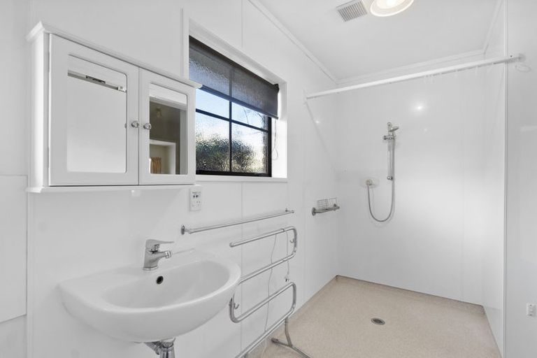 Photo of property in 6 Kingfisher Way, Te Kowhai, Hamilton, 3288