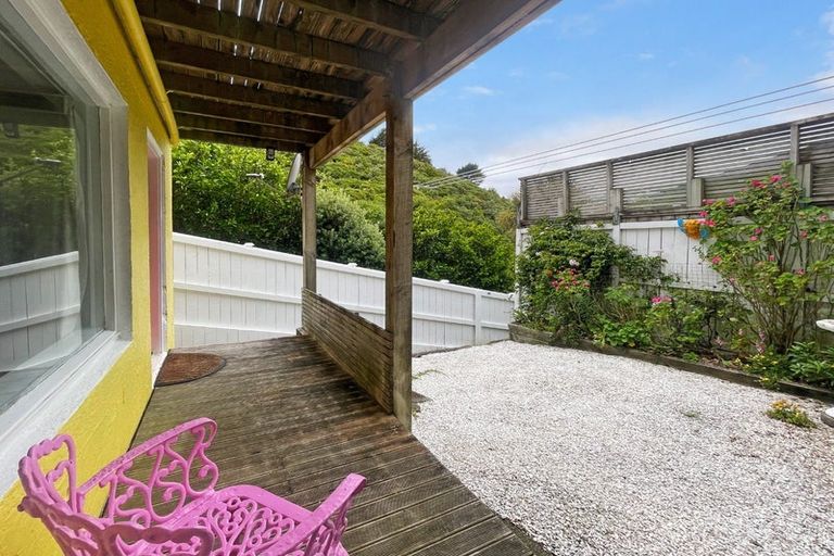 Photo of property in 15a Onslow Road, Khandallah, Wellington, 6035