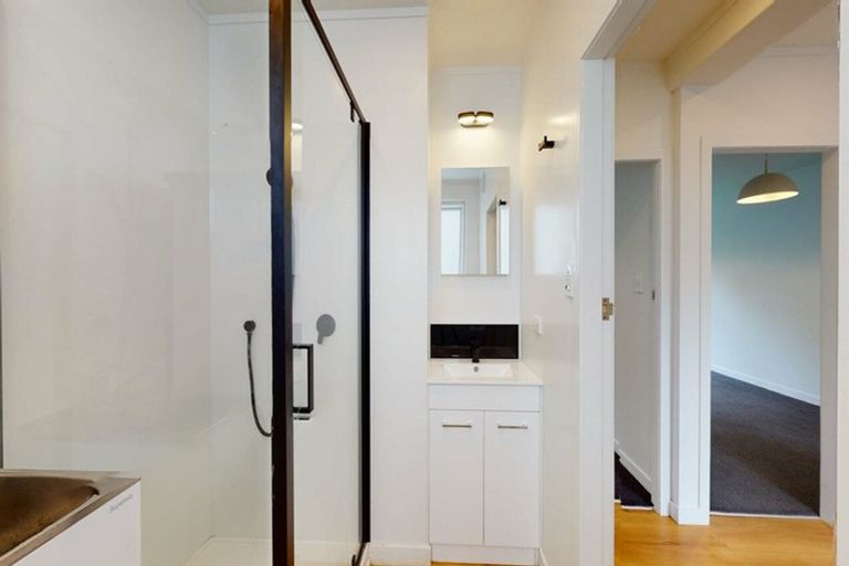 Photo of property in 146 Glenmore Street, Northland, Wellington, 6012