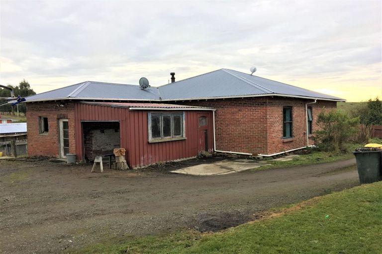 Photo of property in 124 Benhar Road, Benhar, Balclutha, 9272