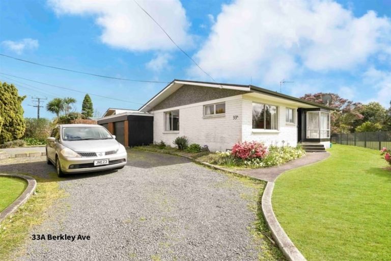 Photo of property in 33 Berkley Avenue, Hillcrest, Hamilton, 3216