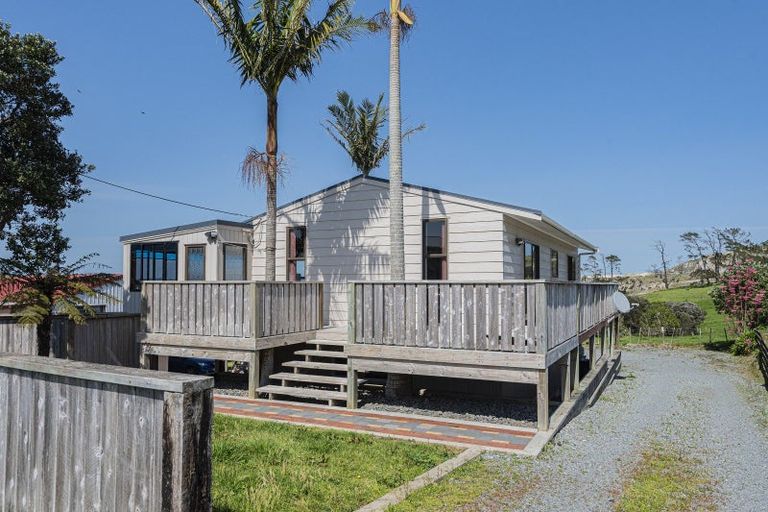 Photo of property in 240 Portland Road, Portland, Whangarei, 0178