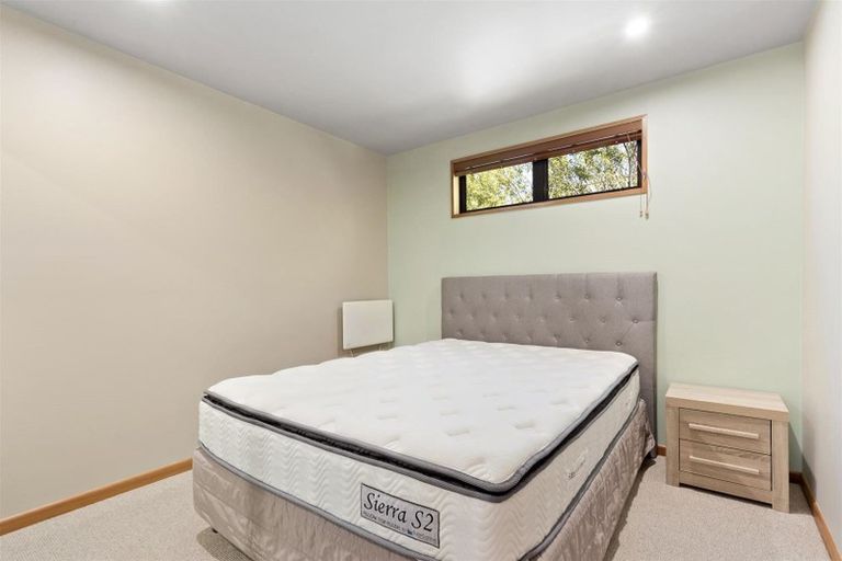 Photo of property in 3 Caples Place, Fernhill, Queenstown, 9300