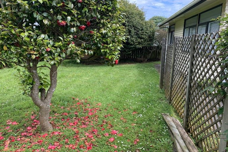 Photo of property in 5 Aorangi Road, Paraparaumu, 5032
