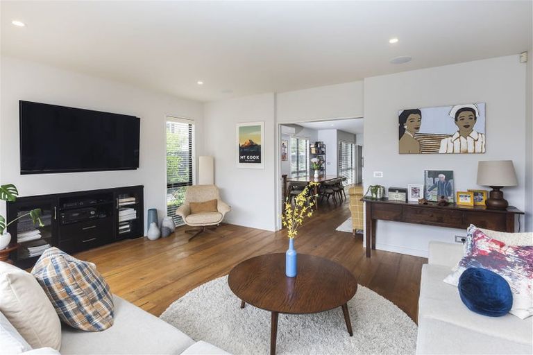 Photo of property in 28 Hawthorne Street, Strowan, Christchurch, 8052