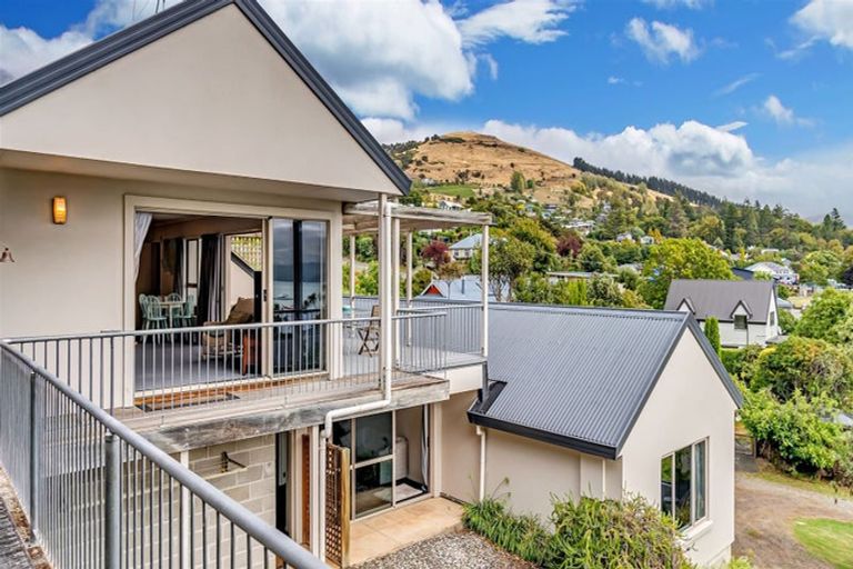 Photo of property in 19 Walnut Place, Akaroa, 7520