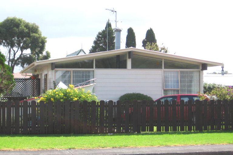 Photo of property in 13 Tango Place, Henderson, Auckland, 0610