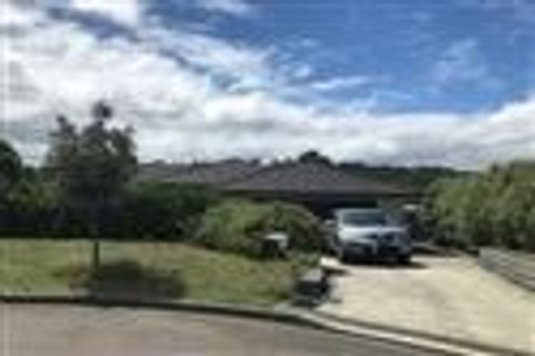 Photo of property in 12 Kaweka Close, Aotea, Porirua, 5024