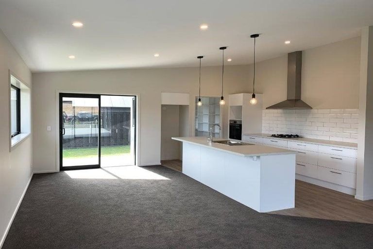 Photo of property in 12 Sawdon Street, Wanaka, 9305
