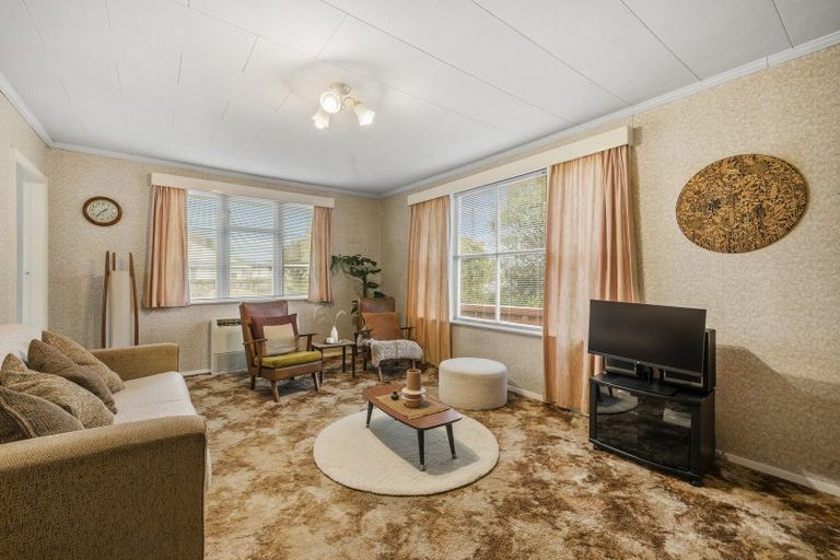 Photo of property in 11 Harris Street, Naenae, Lower Hutt, 5011