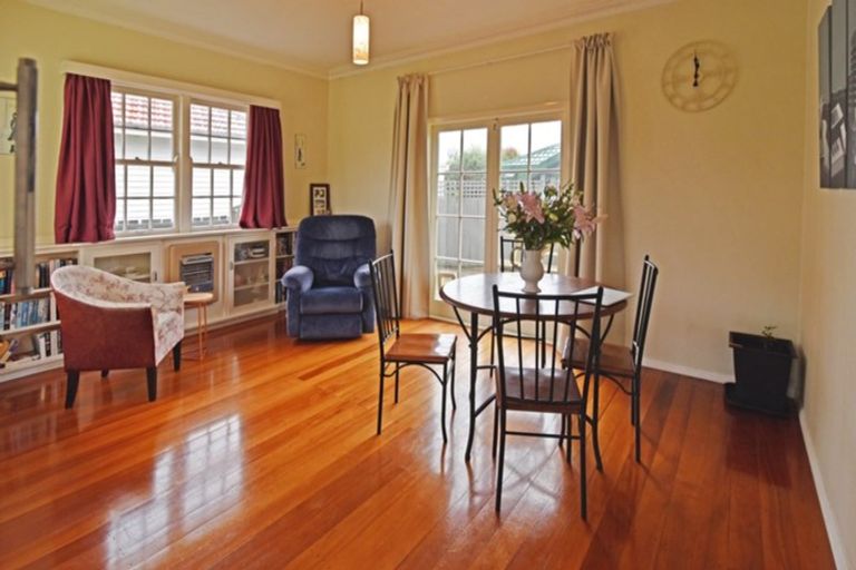 Photo of property in 4 Osier Road, Greenmeadows, Napier, 4112