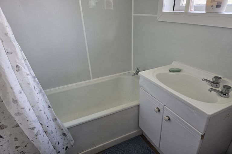 Photo of property in 3 Timatanga Place, 0405