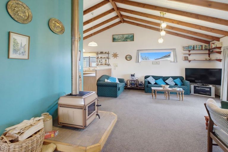 Photo of property in 18 Blaydon Street, Waikaia, 9778