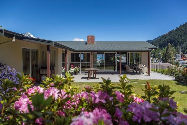 Photo of property in 7 Turner Street, Queenstown, 9300