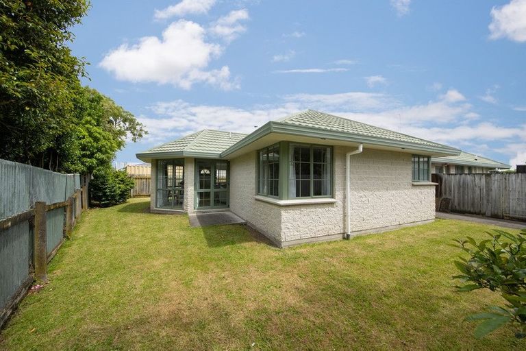 Photo of property in 6 Sovereign Court, West End, Palmerston North, 4410