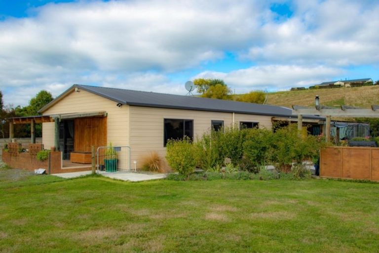Photo of property in 33 Kyle Road, Waipukurau, 4281