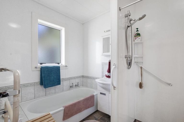 Photo of property in 54 Neal Street, Putaruru, 3411