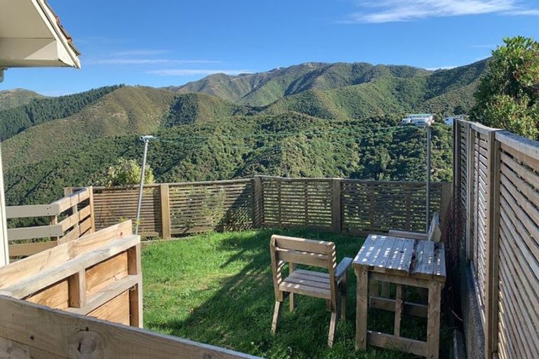 Photo of property in 17 Baffin Grove, Kingston, Wellington, 6021