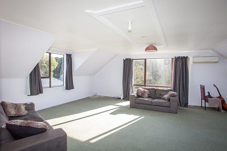 Photo of property in 8 Hamua Place, Waitara, 4320