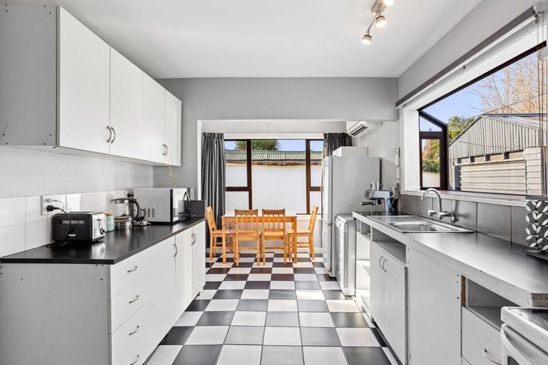 Photo of property in 102 Kainga Road, Kainga, Christchurch, 8083